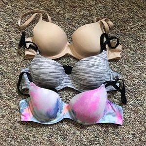 VS Pink Lightly Lined Bra Lot
